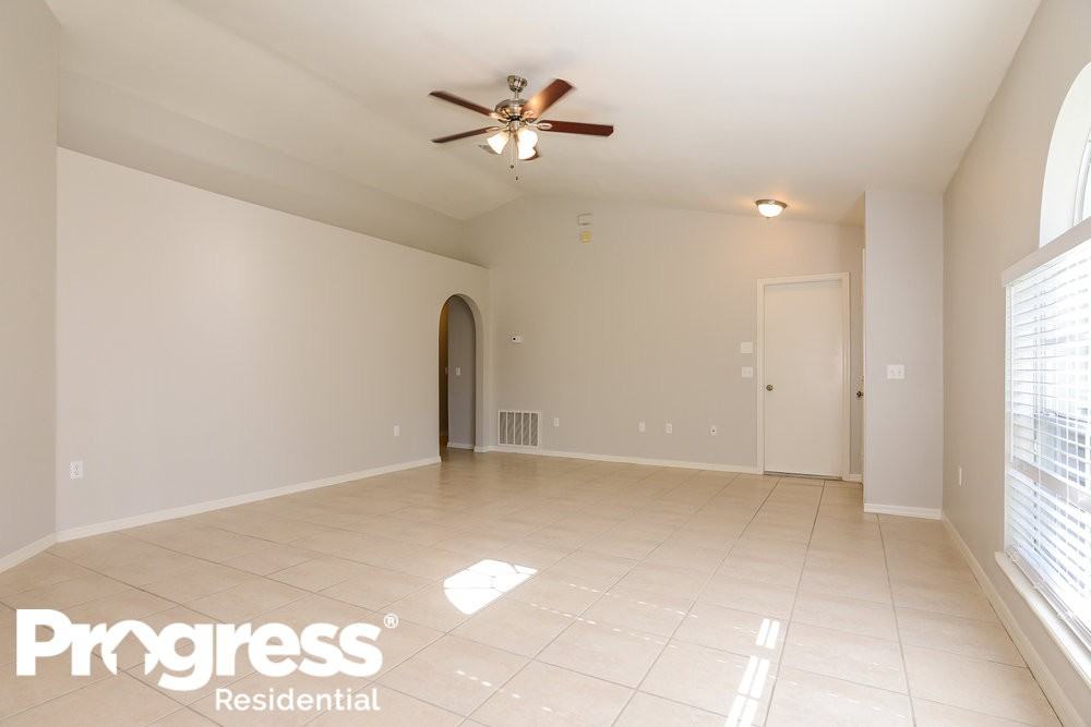 17026 Ongar Ct - Photo 3 of 15