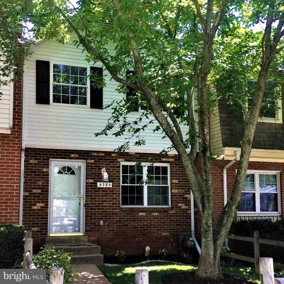 4385 Ensbrook Ln - Photo 2 of 29