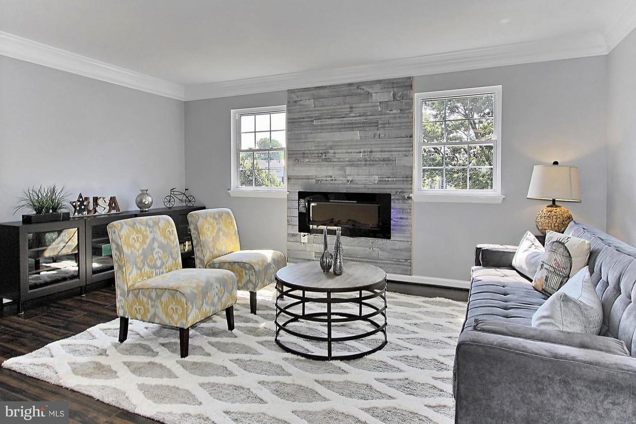 4385 Ensbrook Ln - Photo 3 of 29