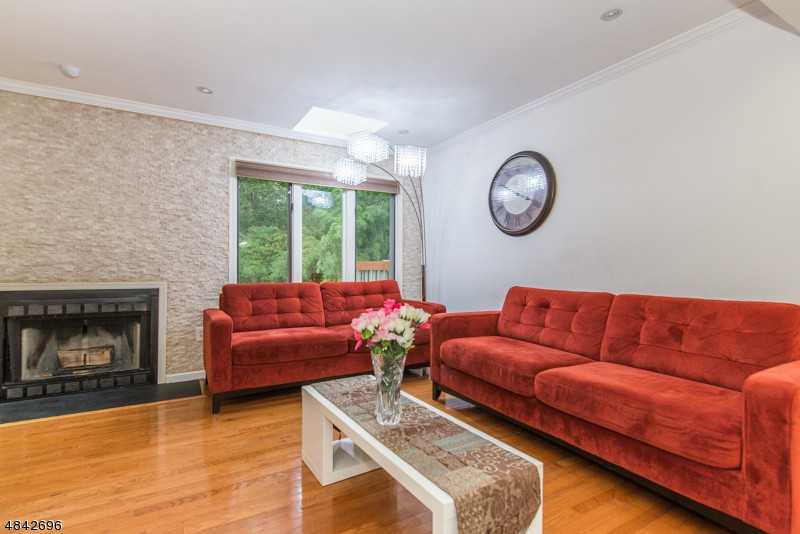 20 Monett Ct - Photo 3 of 19