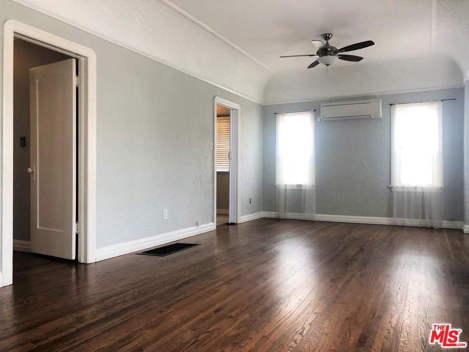 3564 Dover St - Photo 3 of 17