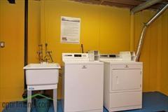 Jamestown Apartments - Photo 3 of 23