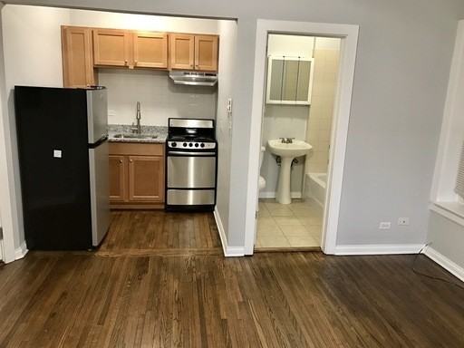 1456 W Fargo Ave - Photo 3 of 6