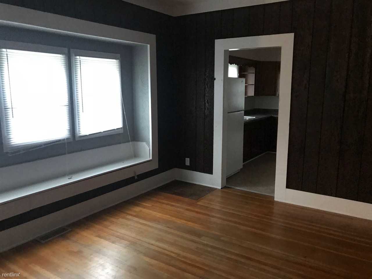 1336 N Kealing Ave - Photo 3 of 10