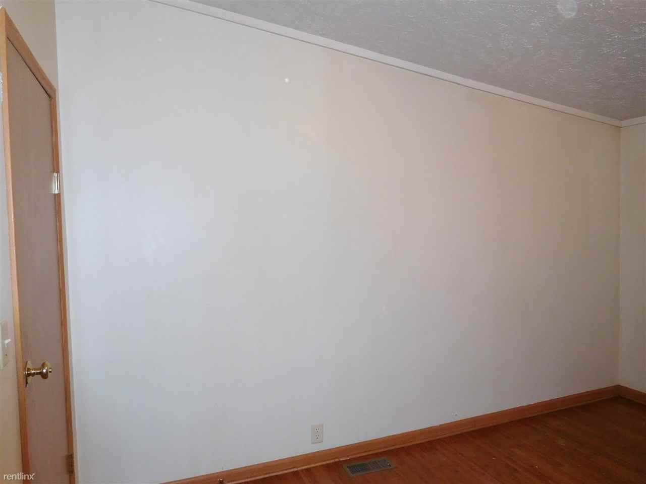 6246 Needles Ln - Photo 2 of 8