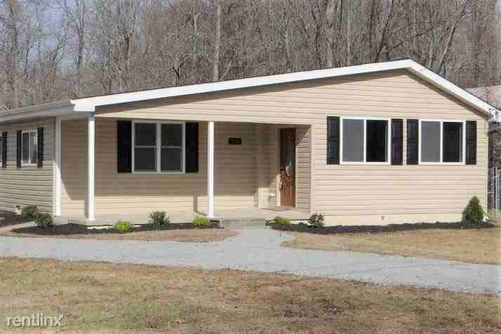 1422 Columbia Beach Rd - Photo 2 of 20
