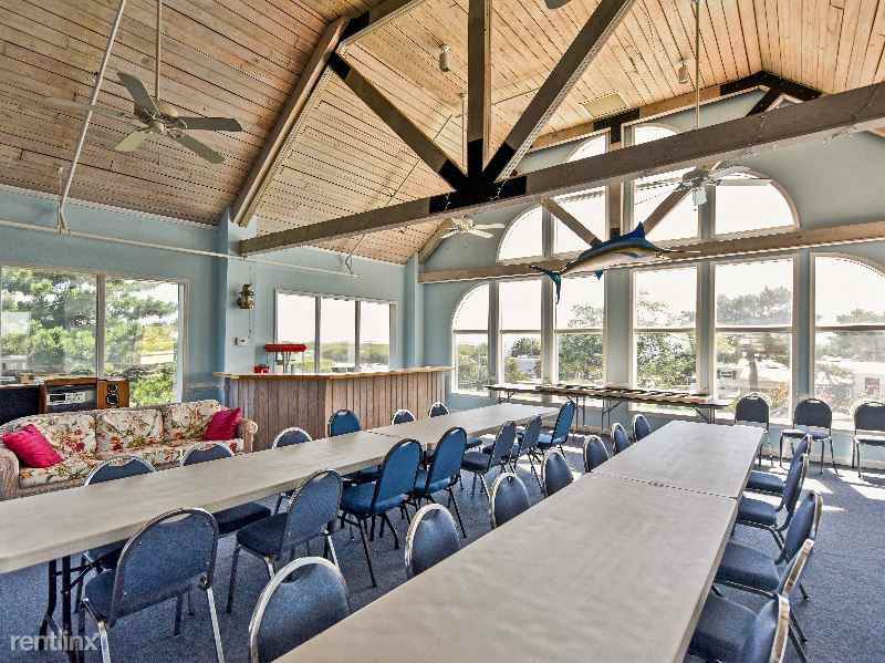 3665 Sandpiper Rd - Photo 2 of 17