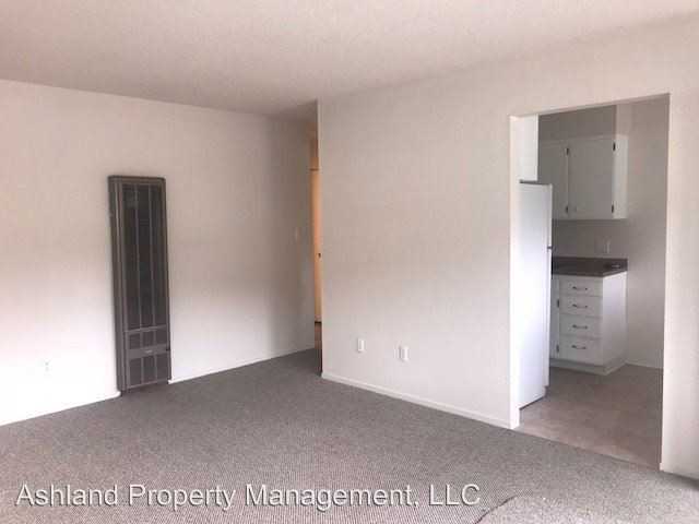 Southwood Manor - Photo 3 of 13