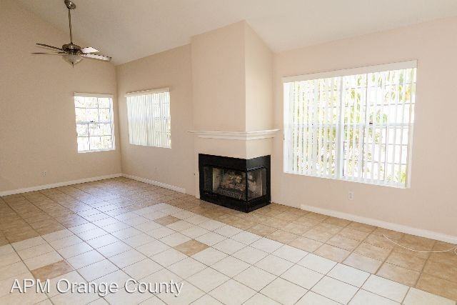 4821 PEARCE DRIVE - Photo 3 of 13