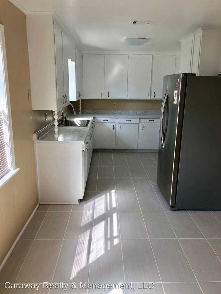5601 Cross Timbers Dr - Photo 2 of 8