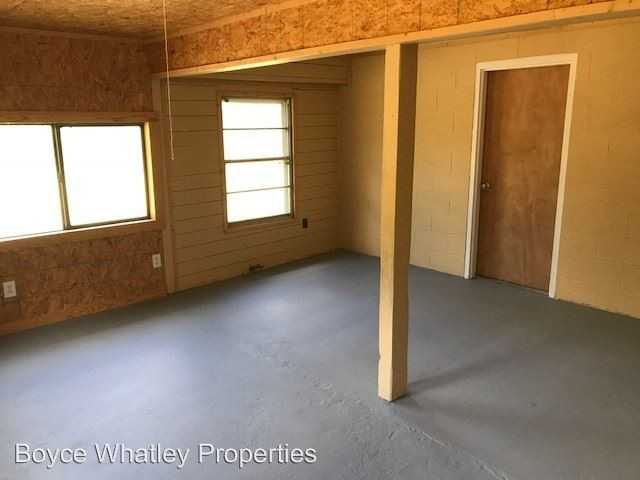 2039 Hall Rd - Photo 3 of 15