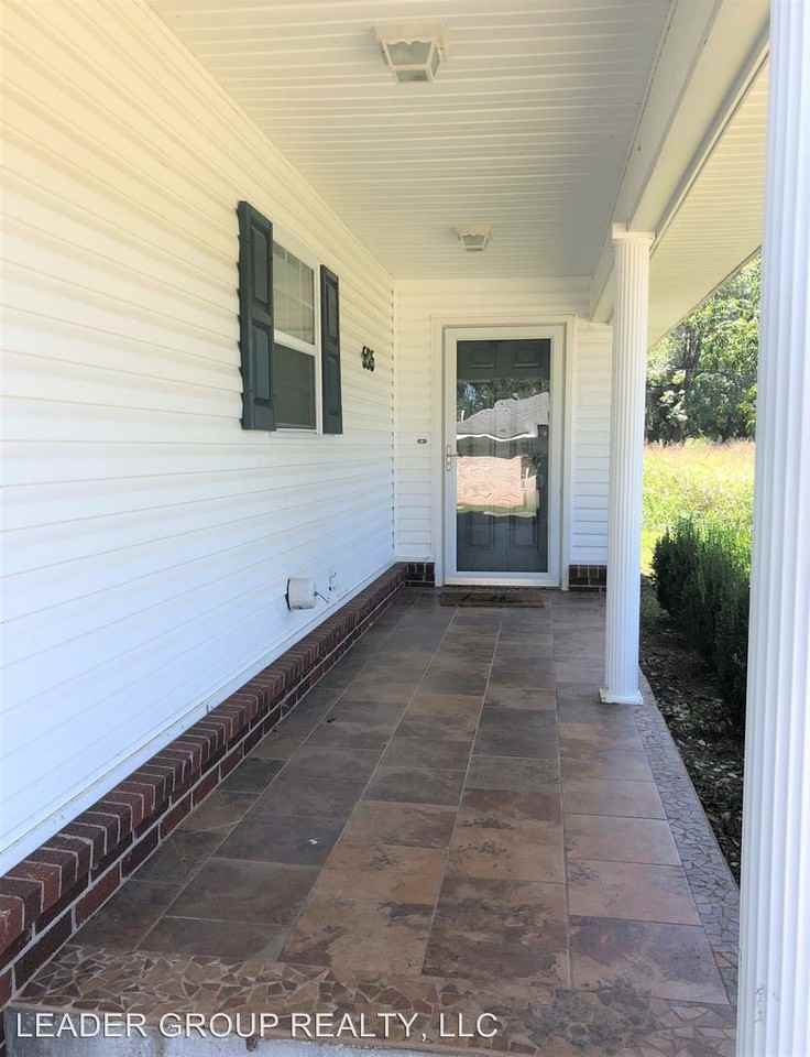 606 N 6th St - Photo 2 of 18