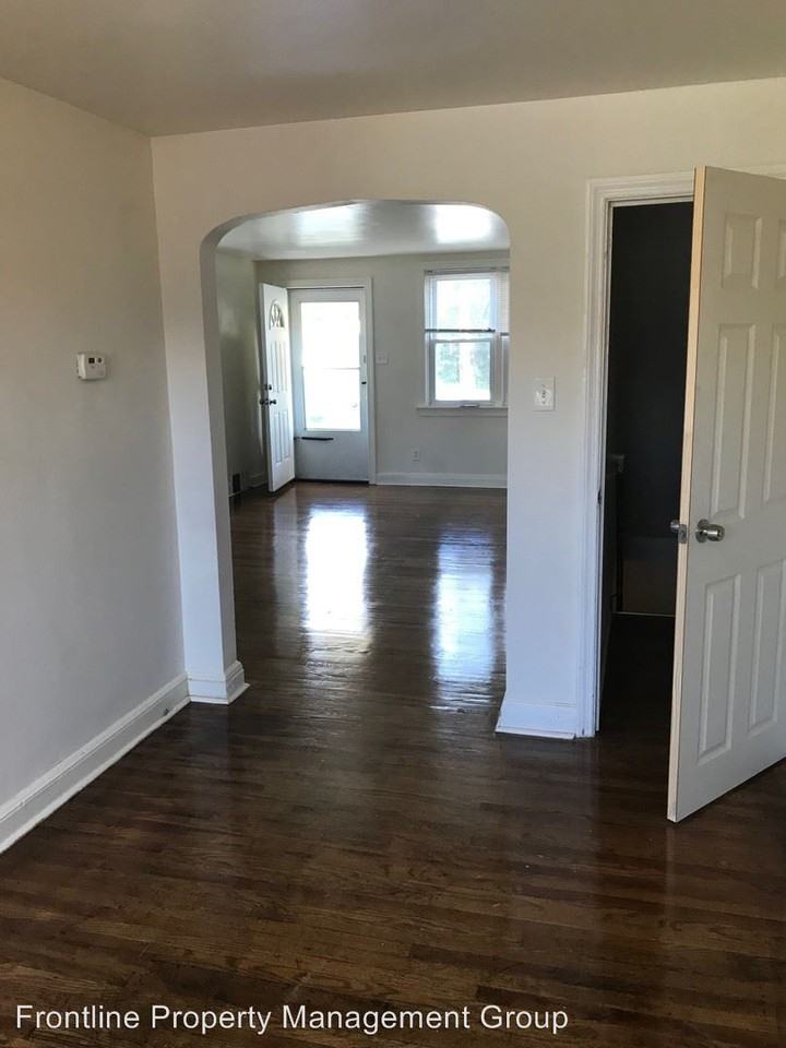 400 W 21st St - Photo 3 of 15