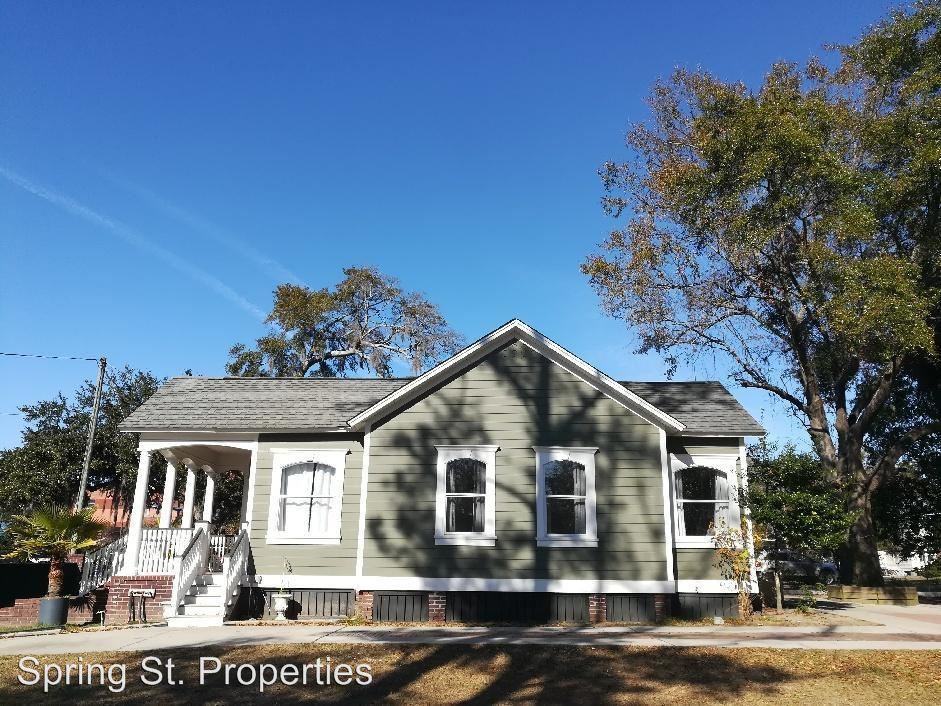 4662 Jenkins Ave - Photo 2 of 10