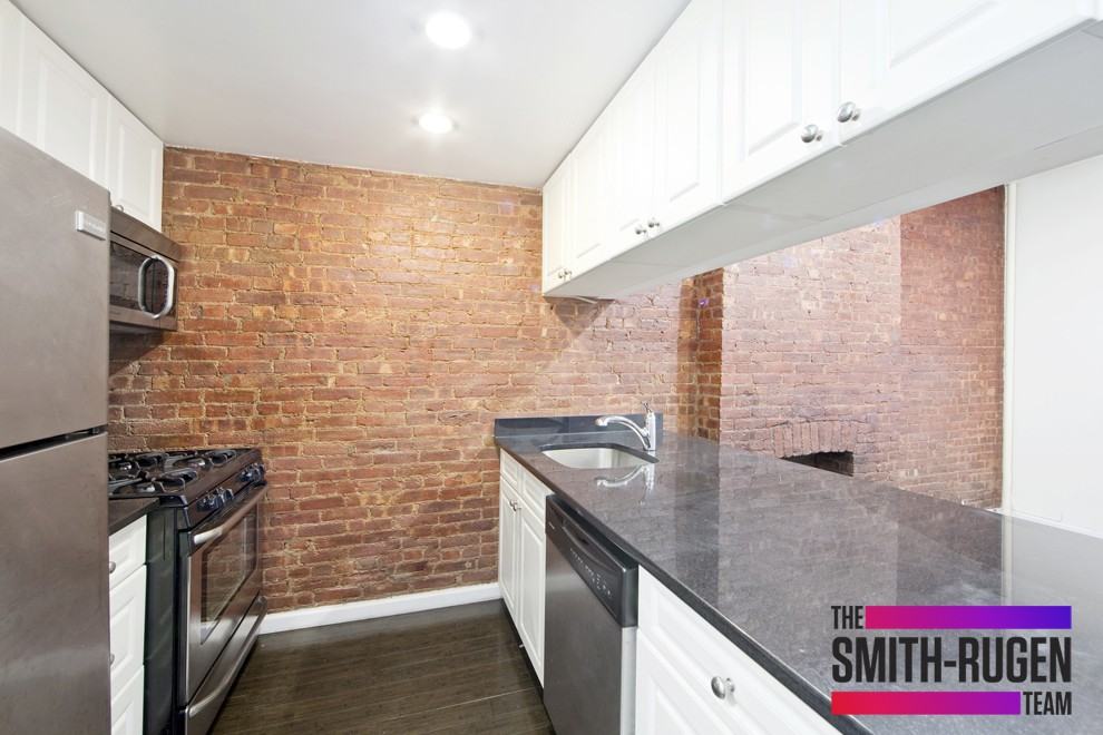 332 W 47th St #1C - Photo 2 of 6