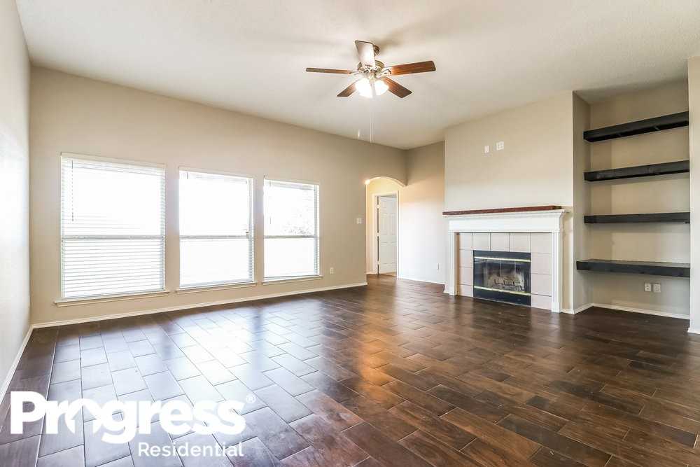 9312 Lisa Ct - Photo 2 of 14