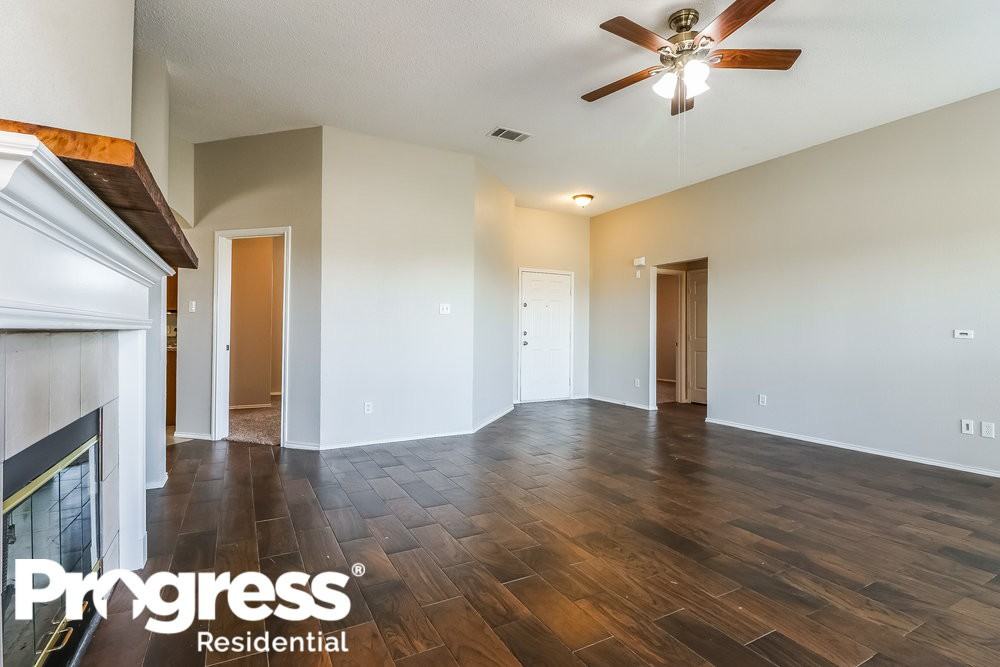 9312 Lisa Ct - Photo 3 of 14