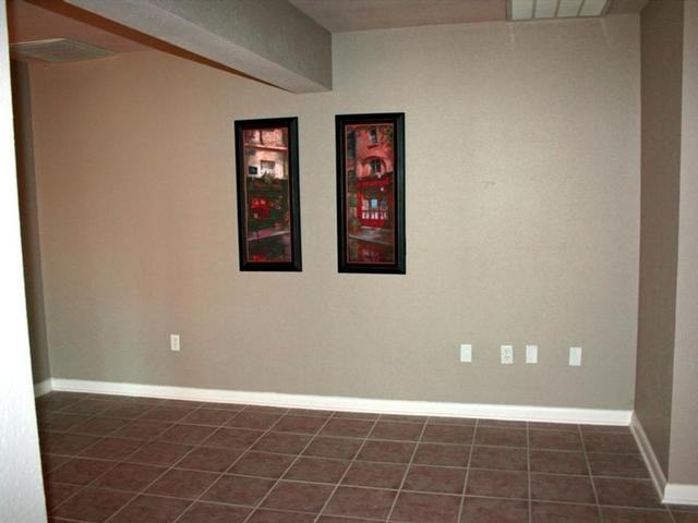 3925 Arlington Square Dr - Photo 3 of 16