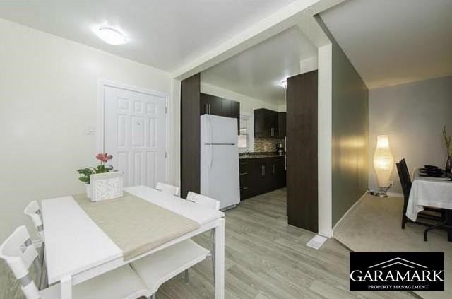 Ashburn, 726 - Photo 2 of 9