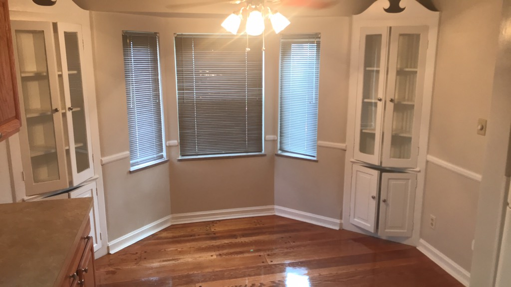 6819 Elwynne Dr - Photo 3 of 16