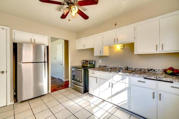 8718 W Hampton Ave - Photo 3 of 7