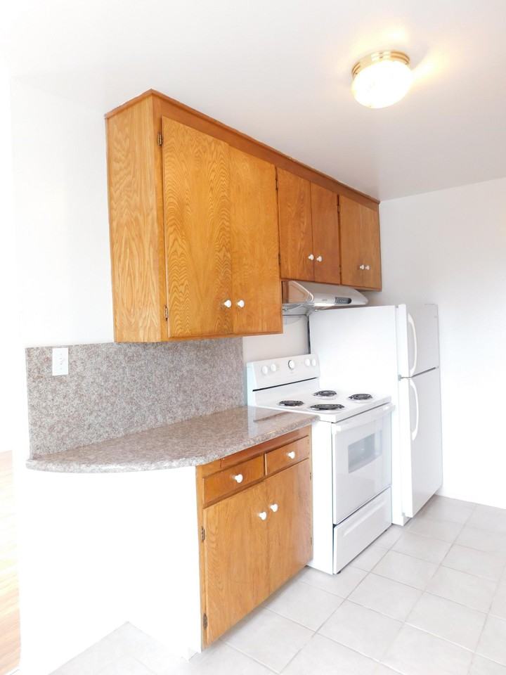 1388 46th Ave #5 - Photo 2 of 14