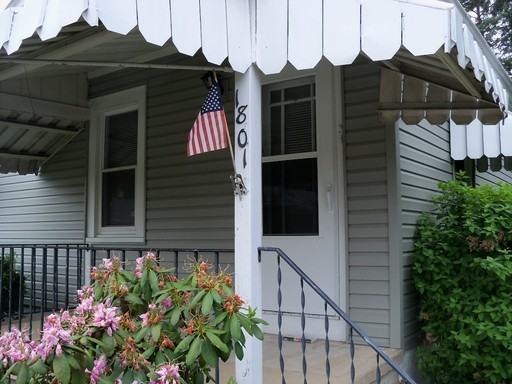 1801 Portland Ave - Photo 2 of 11