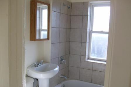 8255 S Maryland - Photo 3 of 5