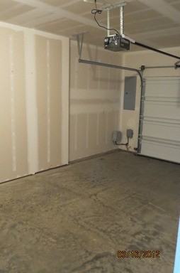 16962 NE Halsey St - Photo 3 of 17