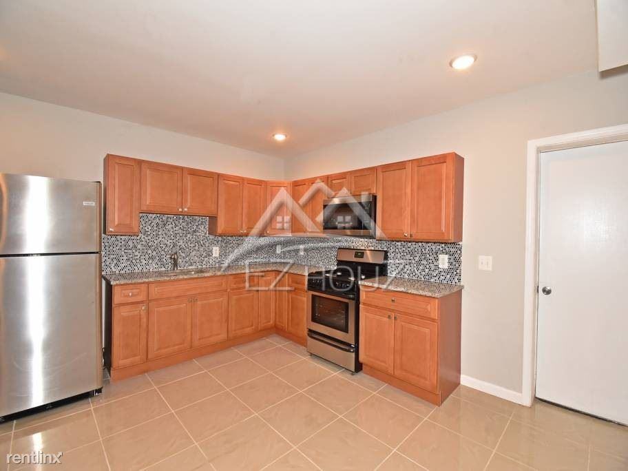 348 E 27th St - Photo 2 of 16