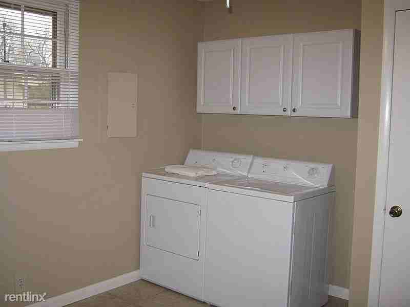 7439 George Gaines Rd - Photo 3 of 9