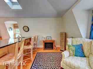 54 Halsey St #6 - Photo 3 of 14