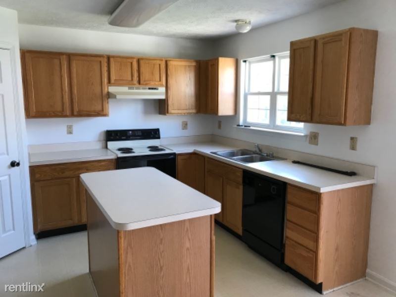 333 Buttonwoods Rd - Photo 2 of 17