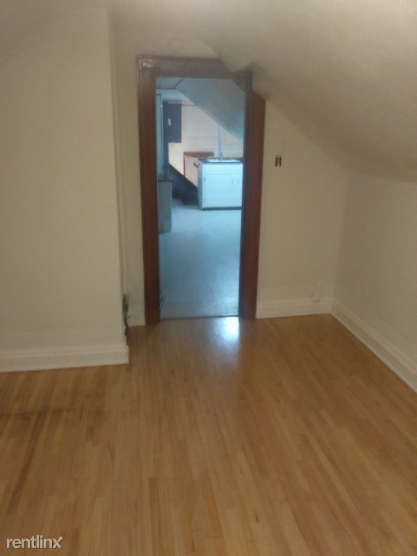 1234 Manitoba Ave - Photo 2 of 7