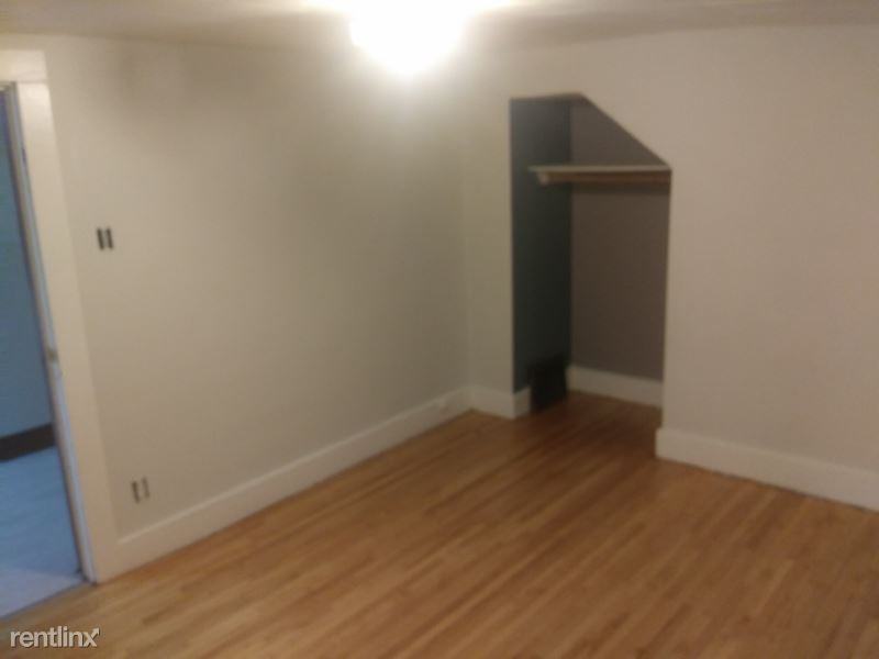 1234 Manitoba Ave - Photo 3 of 7