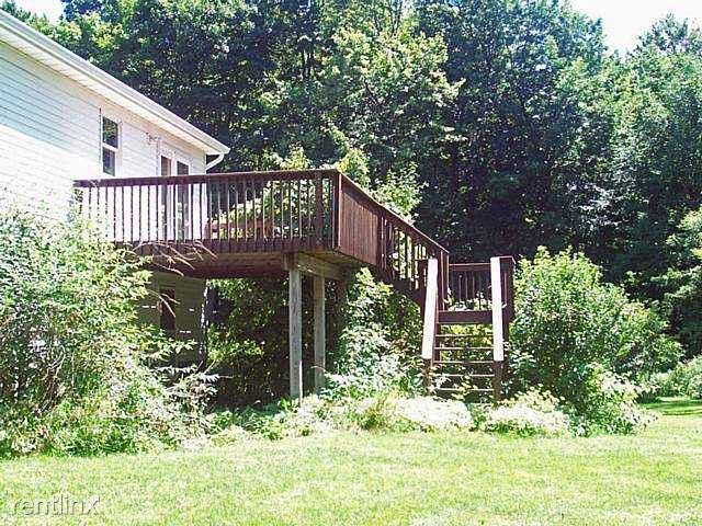 139 Brower Rd - Photo 2 of 8