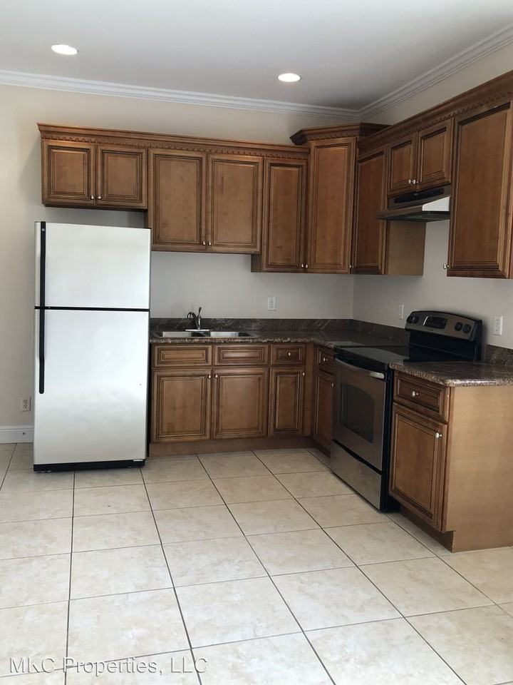 1400 Gov. Nicholls - Photo 2 of 6