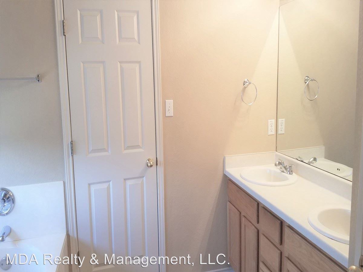 17516 Dell City Dr - Photo 3 of 30