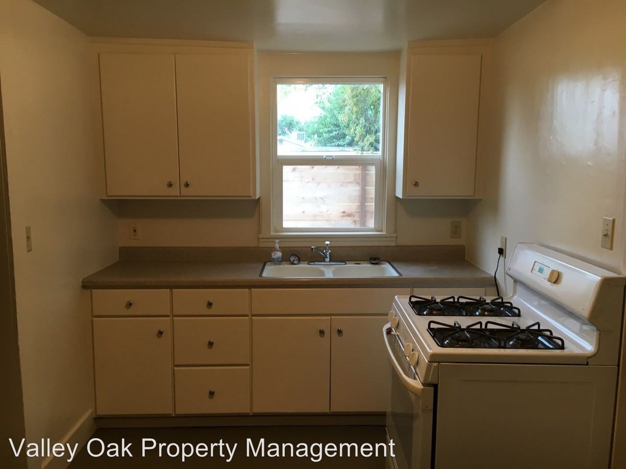 Kenwood Ave - Photo 3 of 8