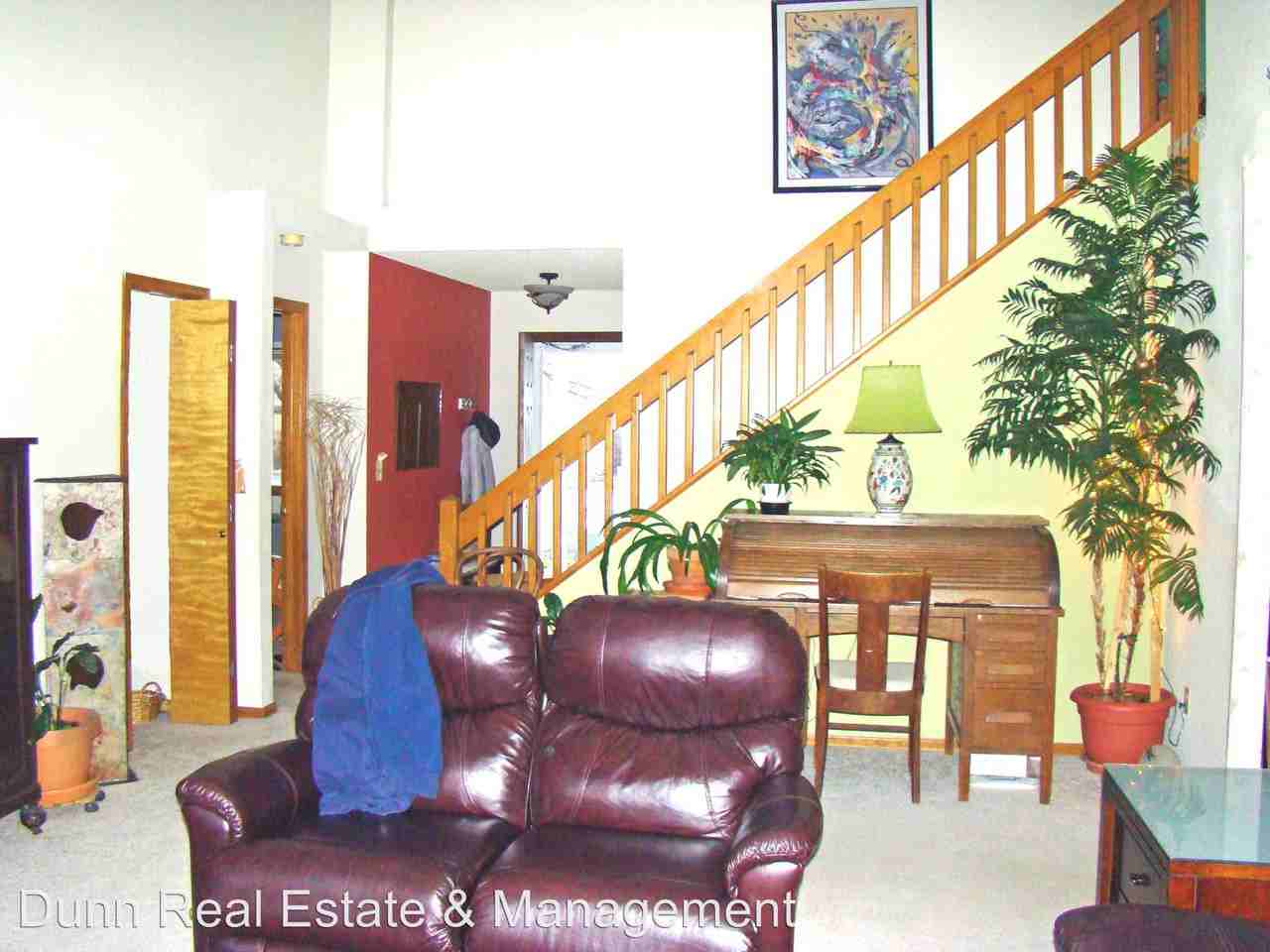 730 Bear Creek Dr - Photo 3 of 18