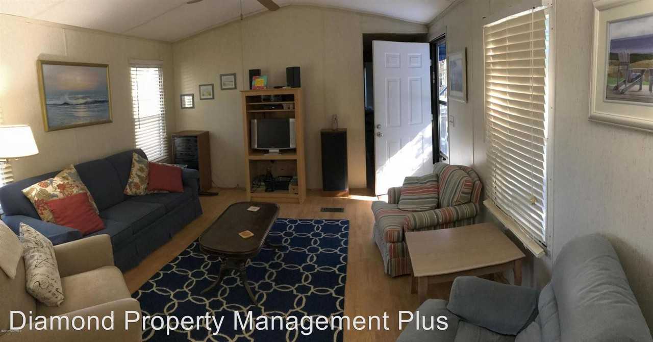 219 Dogwood St - Photo 2 of 8