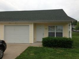 CLOVER COURT DUPLEXES - Photo 2 of 10