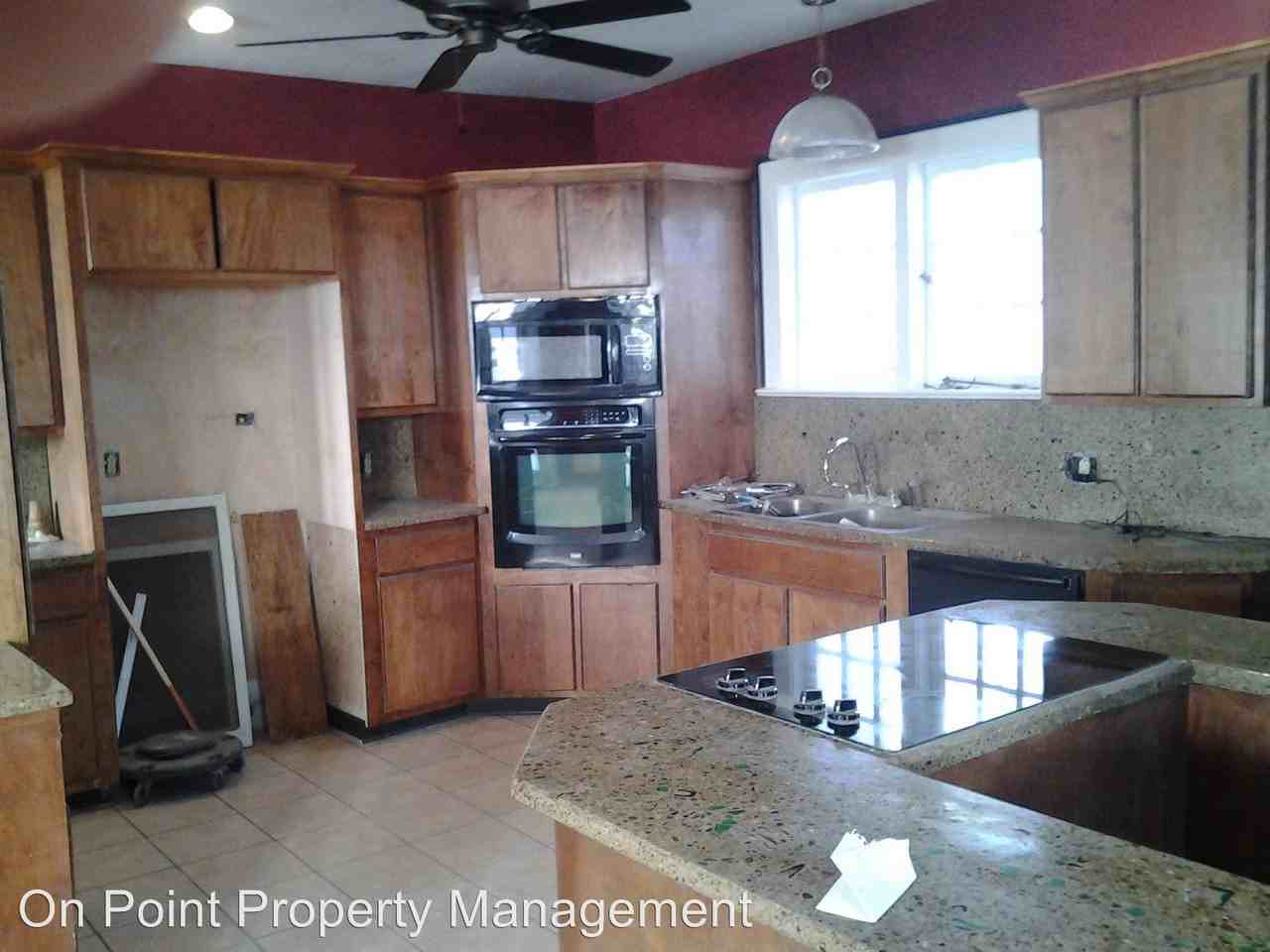 141 S Clinton St - Photo 2 of 40