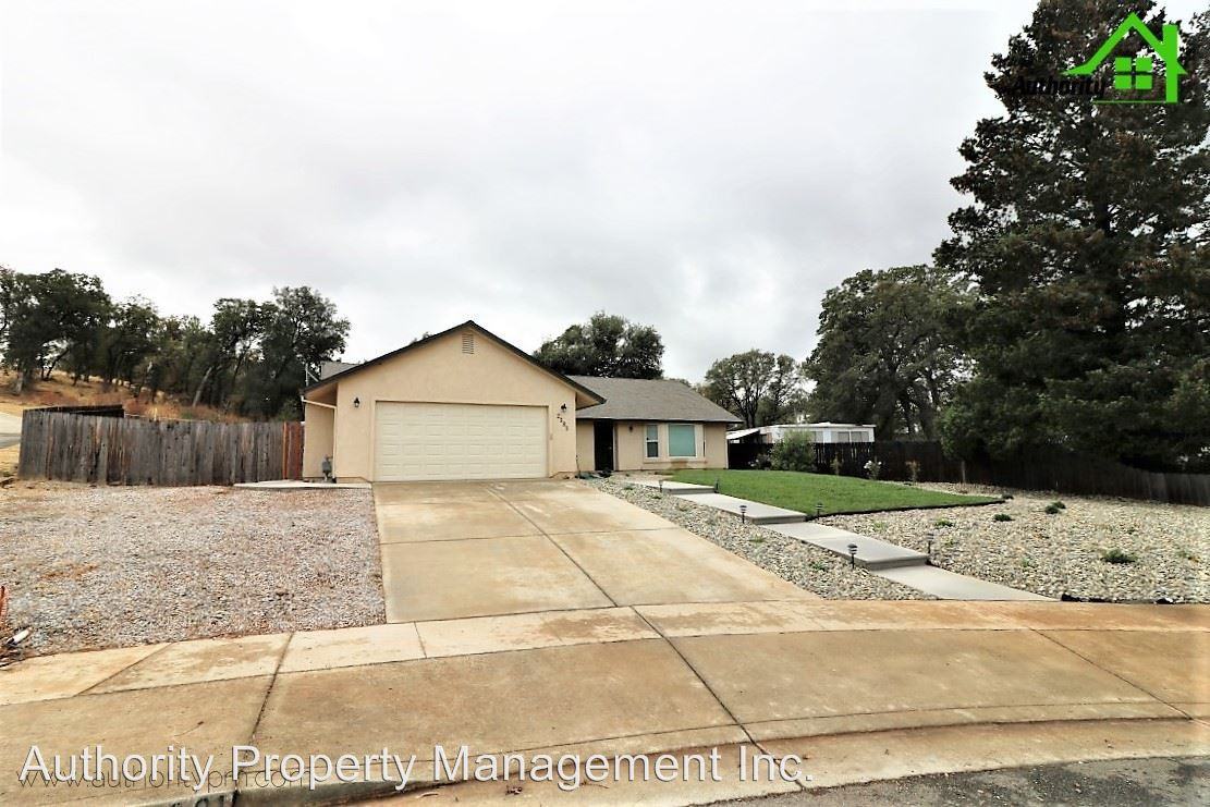 2381 Yellow Finch Way - Photo 2 of 21