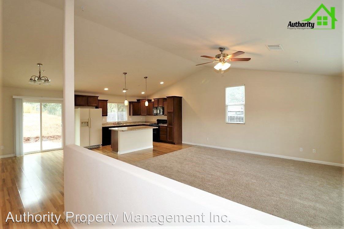 2381 Yellow Finch Way - Photo 3 of 21