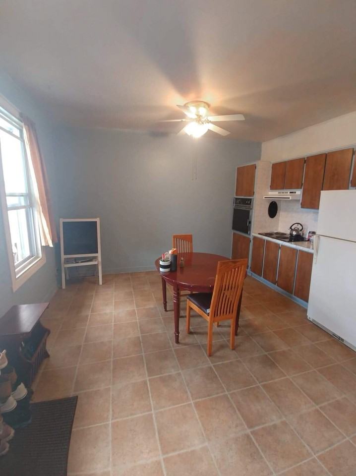 Rue de Verdun, Montréal, QC H4H 1L4 1 Bedroom Apartment for Rent for