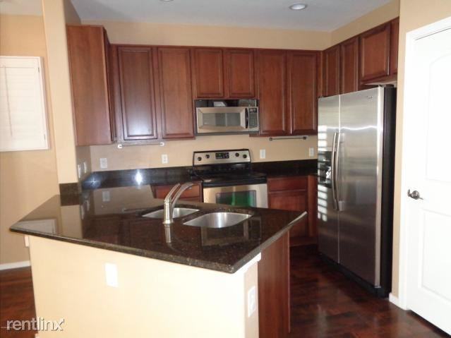 Ray & Recker - Photo 3 of 9