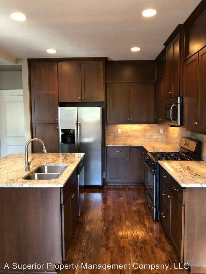 SE Leonel Ln - Photo 3 of 16