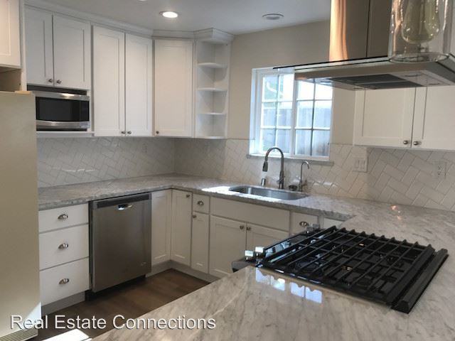 1748 Flickinger Ave - Photo 3 of 14