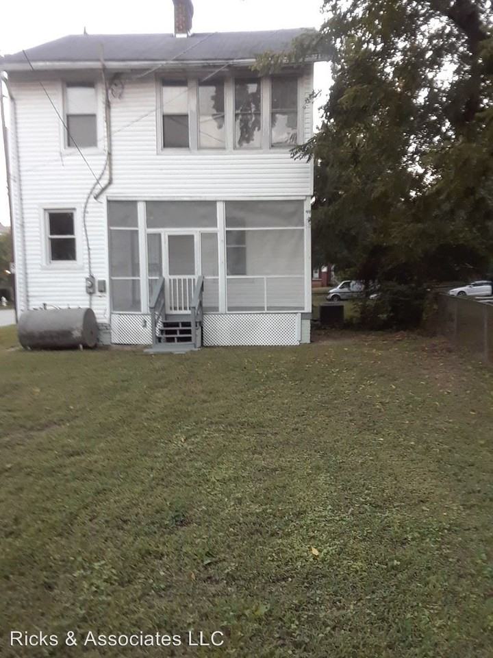 3001 Noble Ave - Photo 2 of 33